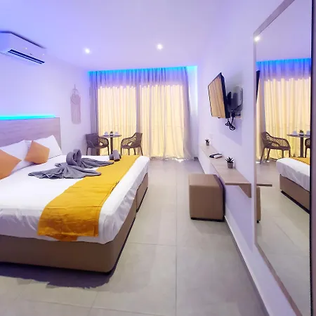 Sun Plaza - Adults Only Aparthotel 4*