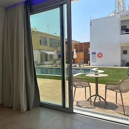 Sun Plaza - Adults Only 4*