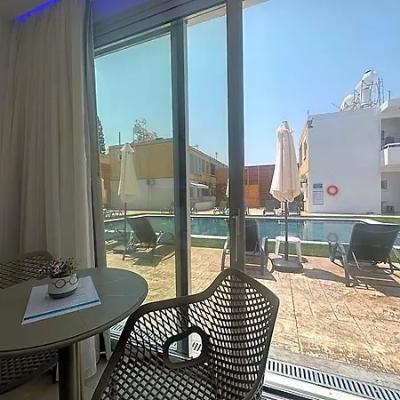Sun Plaza - Adults Only Aparthotel