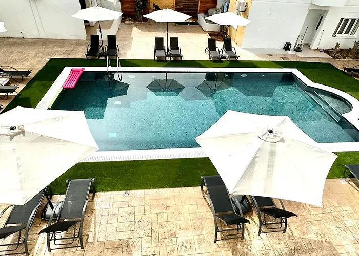 Sun Plaza - Adults Only Apartahotel 4*