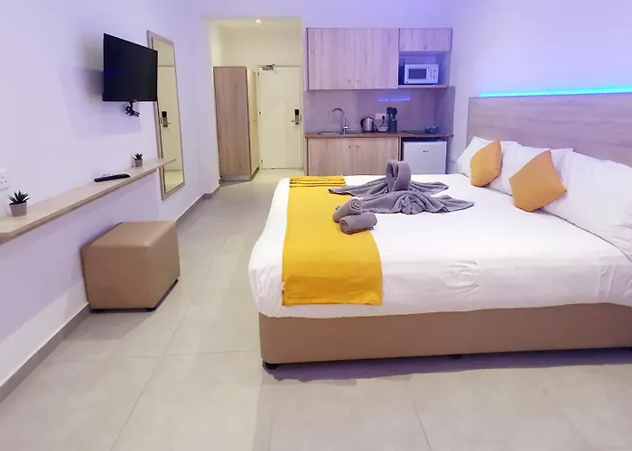 Sun Plaza - Adults Only