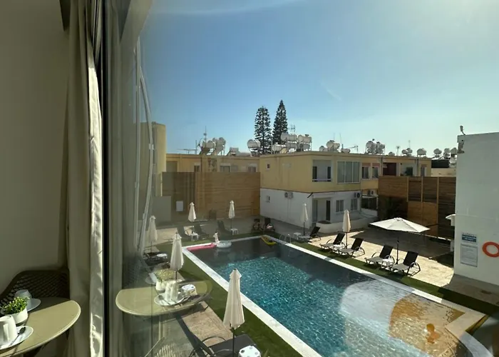 Sun Plaza - Adults Only 4*