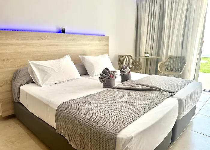 Sun Plaza - Adults Only Apartahotel