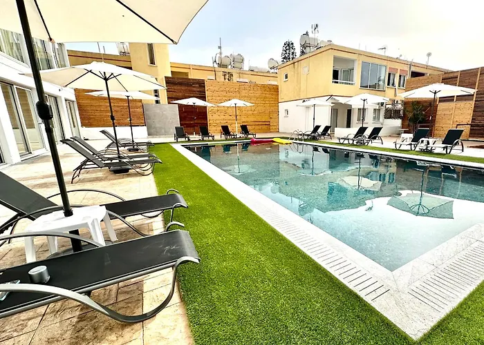 Sun Plaza - Adults Only Appart hôtel Ayía Nápa