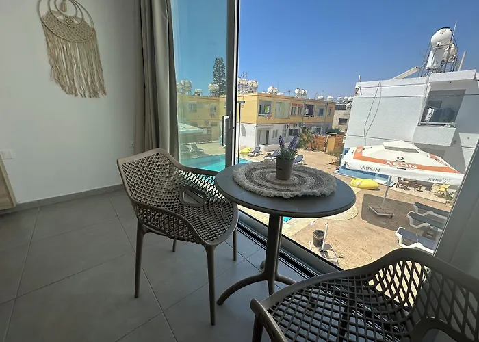 Apartahotel Sun Plaza - Adults Only 4*