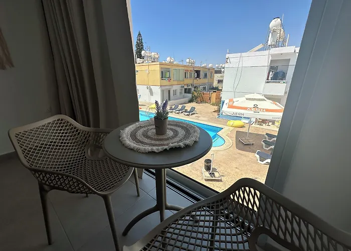 Sun Plaza - Adults Only Apartahotel 4*