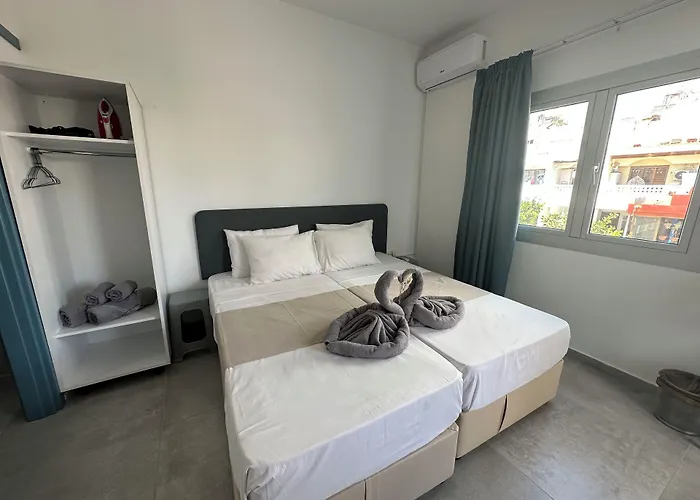 Sun Plaza - Adults Only Apartahotel